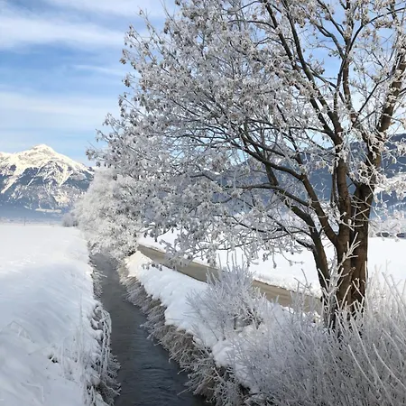 アパート Steinlechner フューゲン